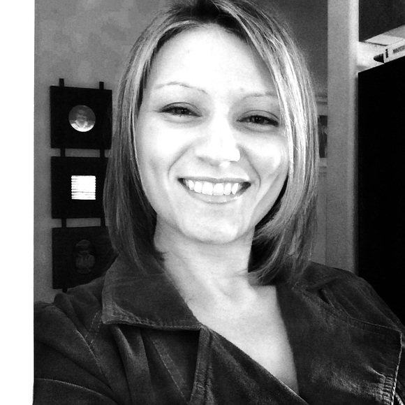 Meet your Posher, Vicki - Picture 3 of 4